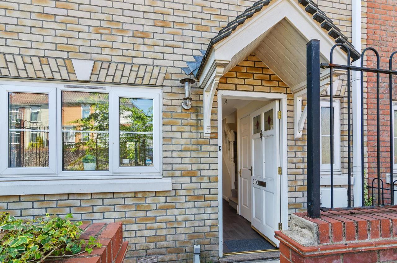 ノリッチ 4Br Townhouse Wbalcony Free Parking Fast Wi-Fiヴィラ エクステリア 写真
