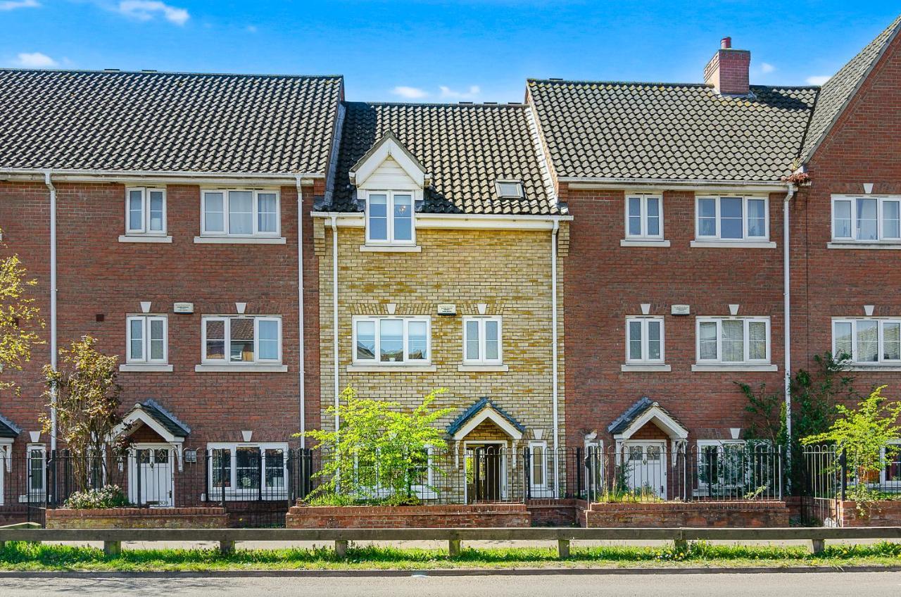 ノリッチ 4Br Townhouse Wbalcony Free Parking Fast Wi-Fiヴィラ エクステリア 写真