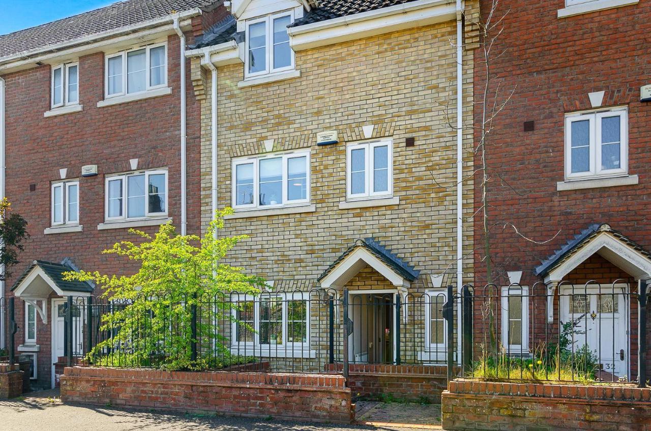 ノリッチ 4Br Townhouse Wbalcony Free Parking Fast Wi-Fiヴィラ エクステリア 写真